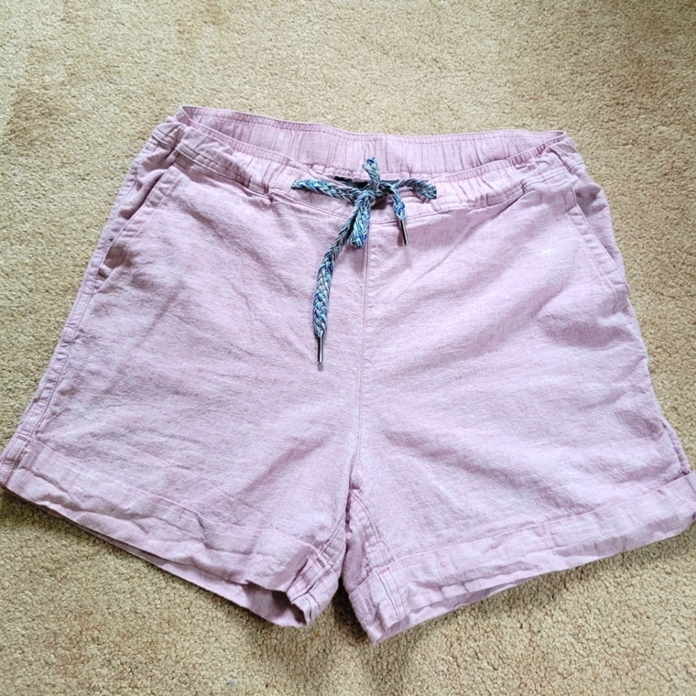 Womens Eddie Bauer linen shorts. Size small